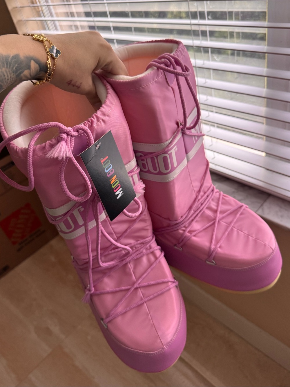 Moon Boot Pink